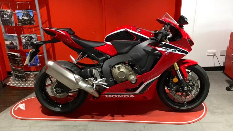 Honda CBR1000RR FIREBLADE